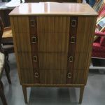 433 3567 CHEST OF DRAWERS